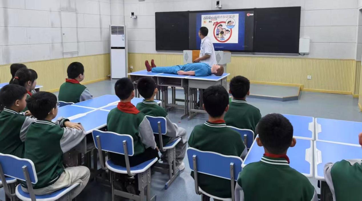 医疗服务提升年|医教携手筑牢防溺水“安全墙”