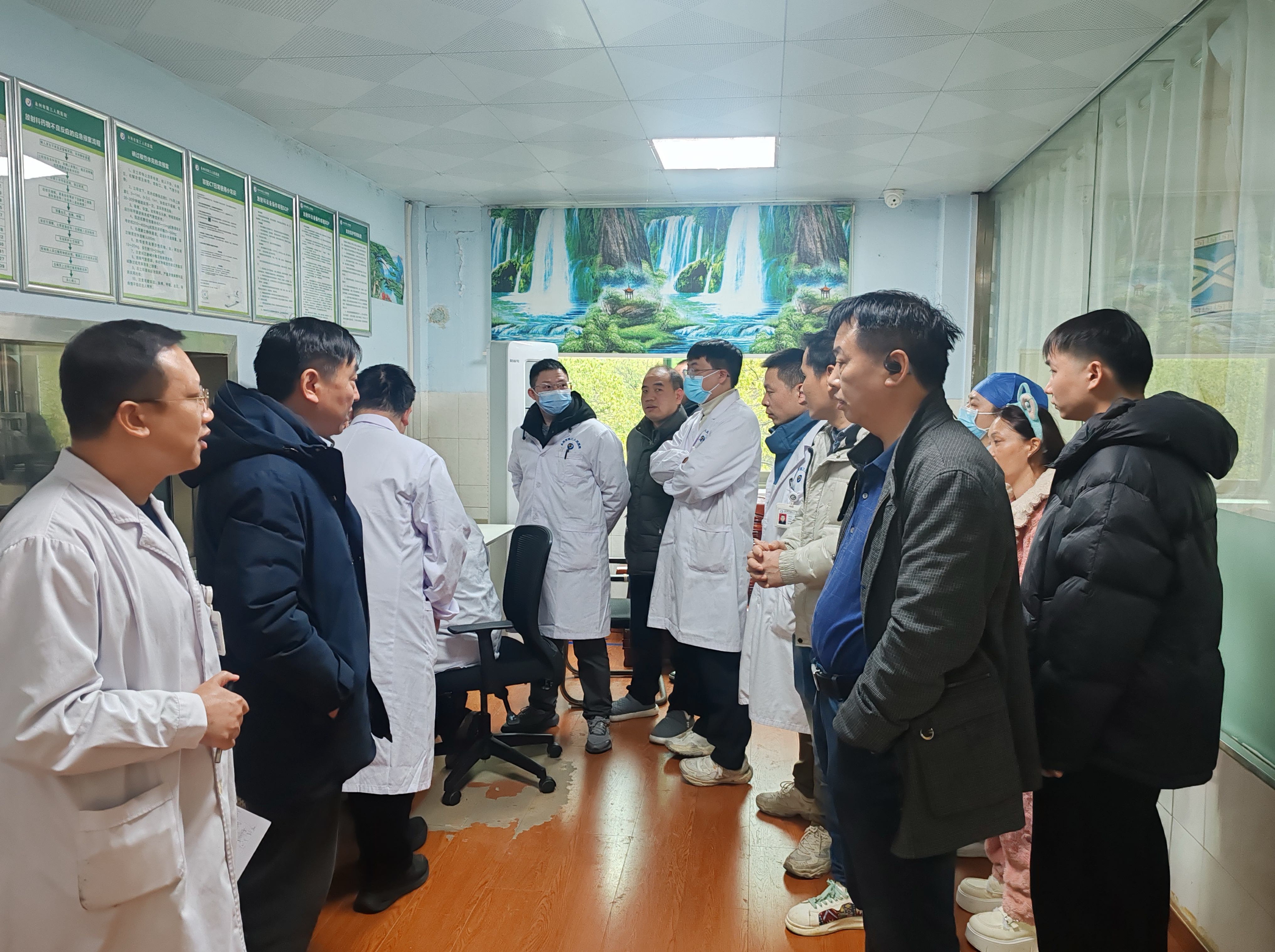 医疗服务提升年|大年初一永州市三医院创伤中心多学科协作成功救治坠楼危重伤者 医疗服务提升年|大年初一永州市三医院创伤中心多学科协作成功救治坠楼危重伤者